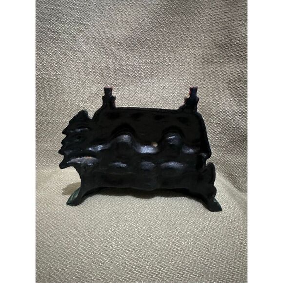 Vintage Cast Iron English Cottage With Thatched Roof Doorstop Heavy 11” - Picture 5 of 9